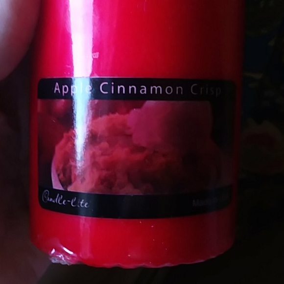 CANDLE-LIT CANDLE - Picture 4 of 6